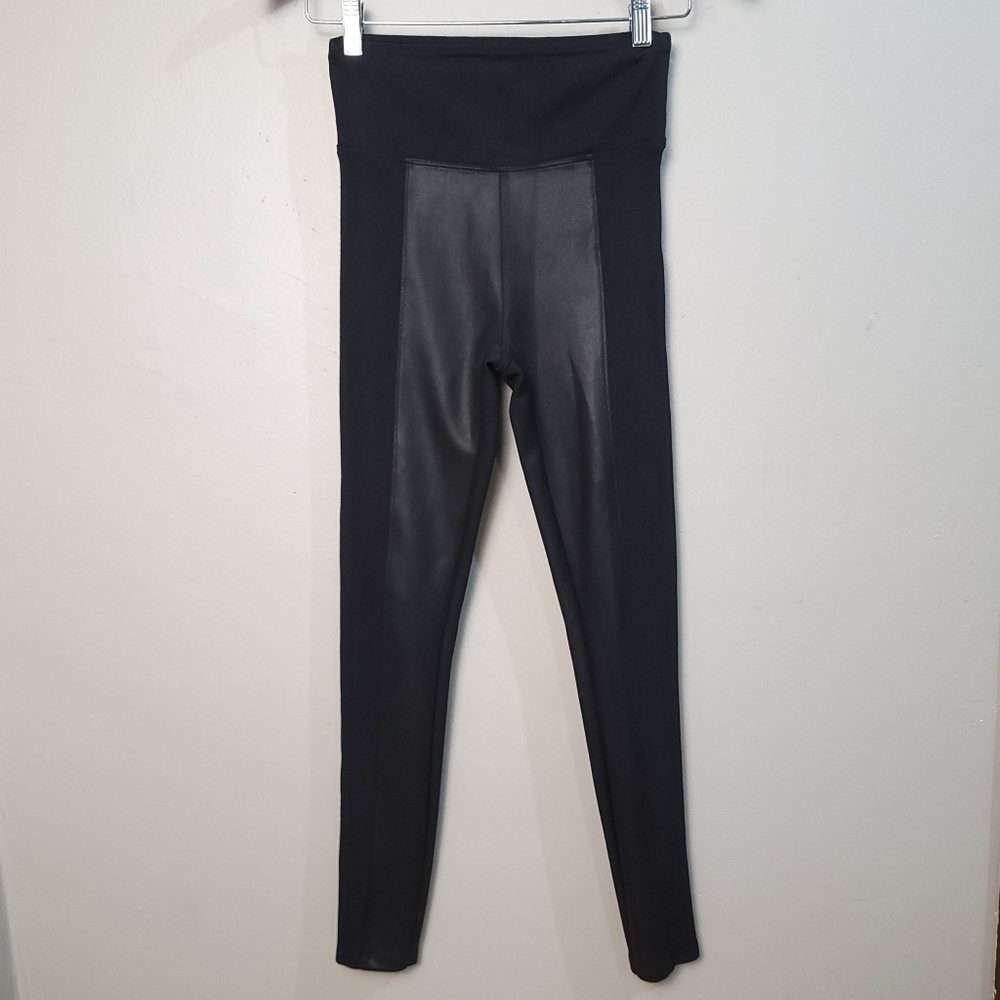 Express EUC Black Yoga Pants Faux Leather Tummy Control Leggings Women's Size XS